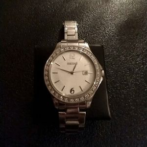 Crystal bezel Dress Watch